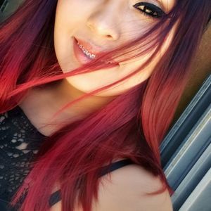 Meet your Posher, Alette